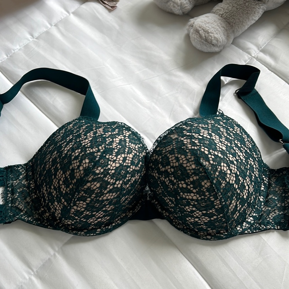 Victoria’s Secret bra
